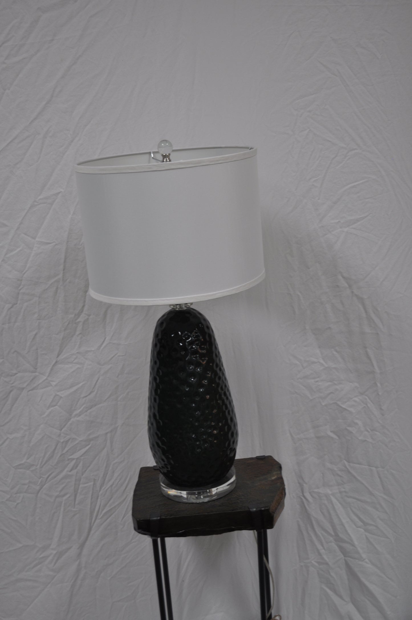 Dimpled ceramic table lamp